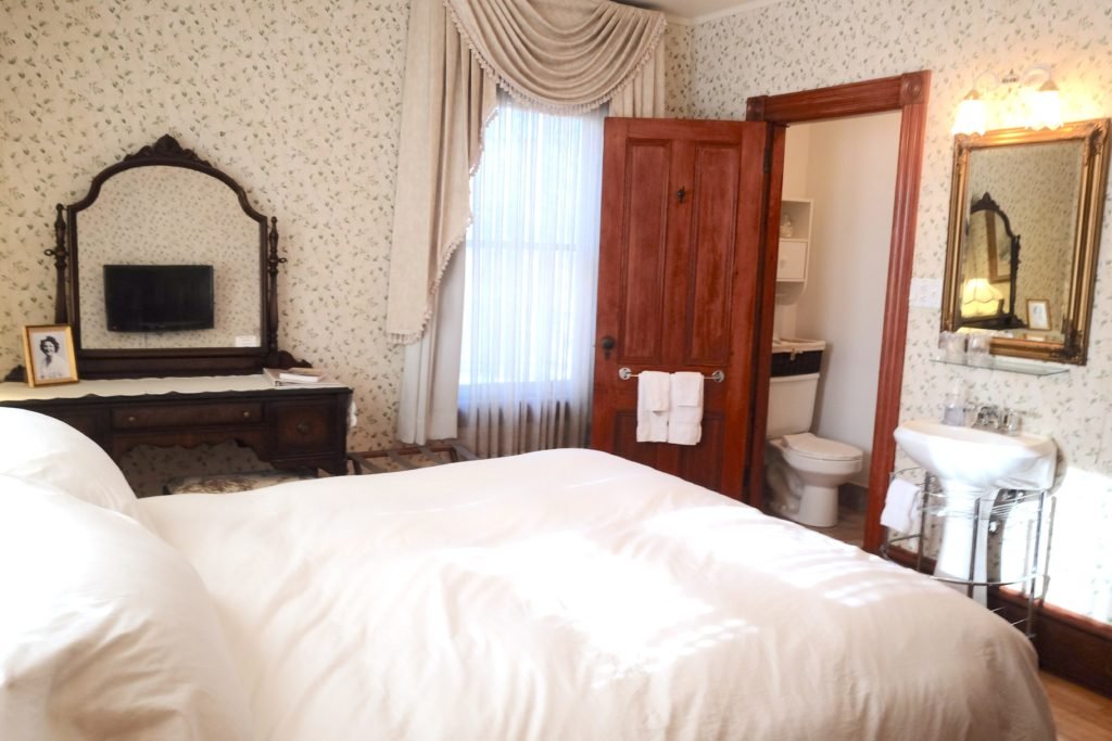 L'Émerveille room