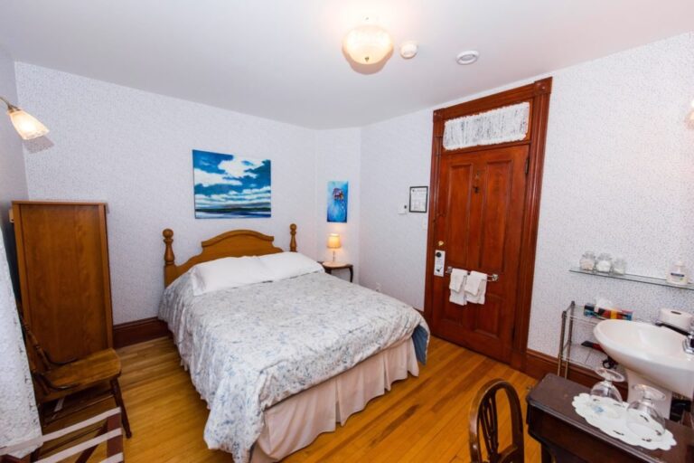 La Quadrille room