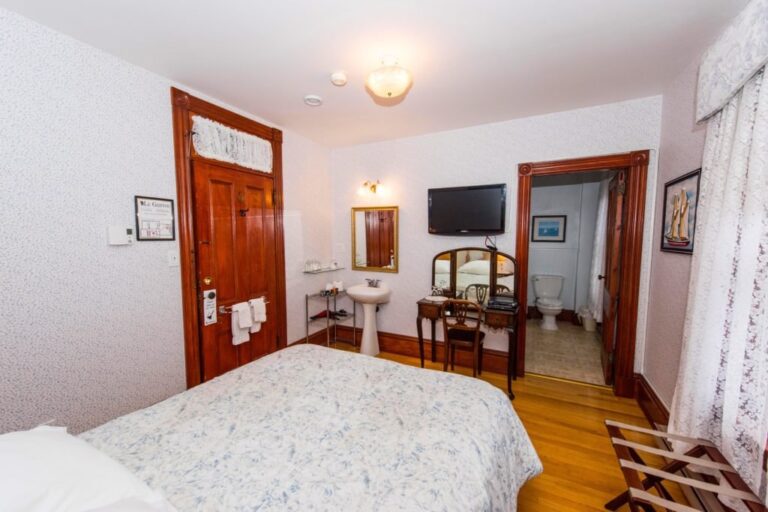La Quadrille room