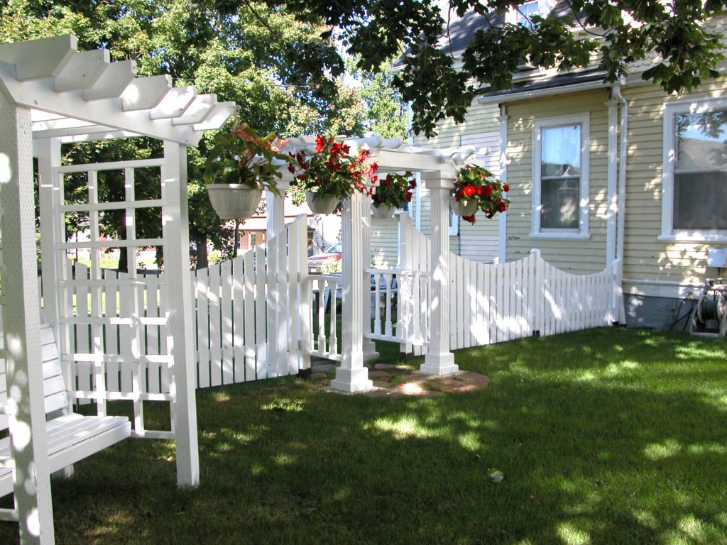 The yard and arbour